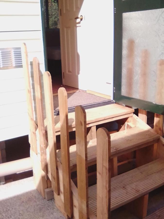 Cosy Chalet Mobile Home , Peace & Quiet Dingle Bagian luar foto